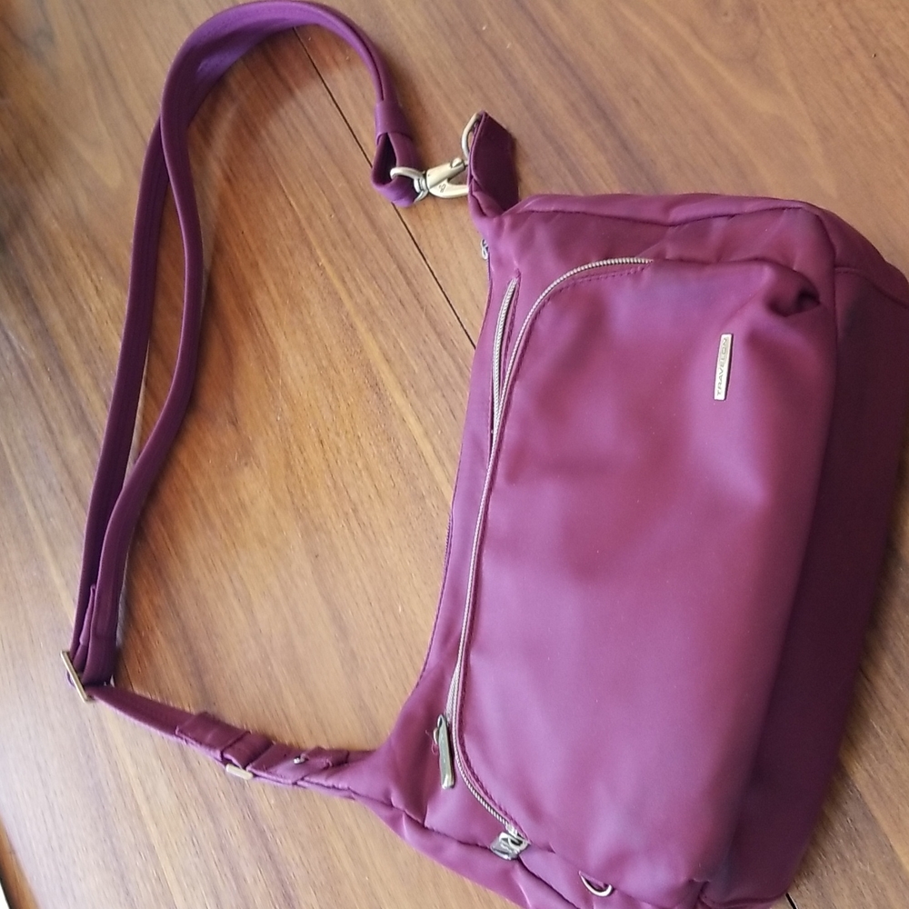 Travelon dark purple nylon TRAVEL PURSE!!